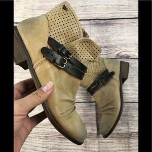 Roxy 8.5 Morrison Boots perforated Booties New